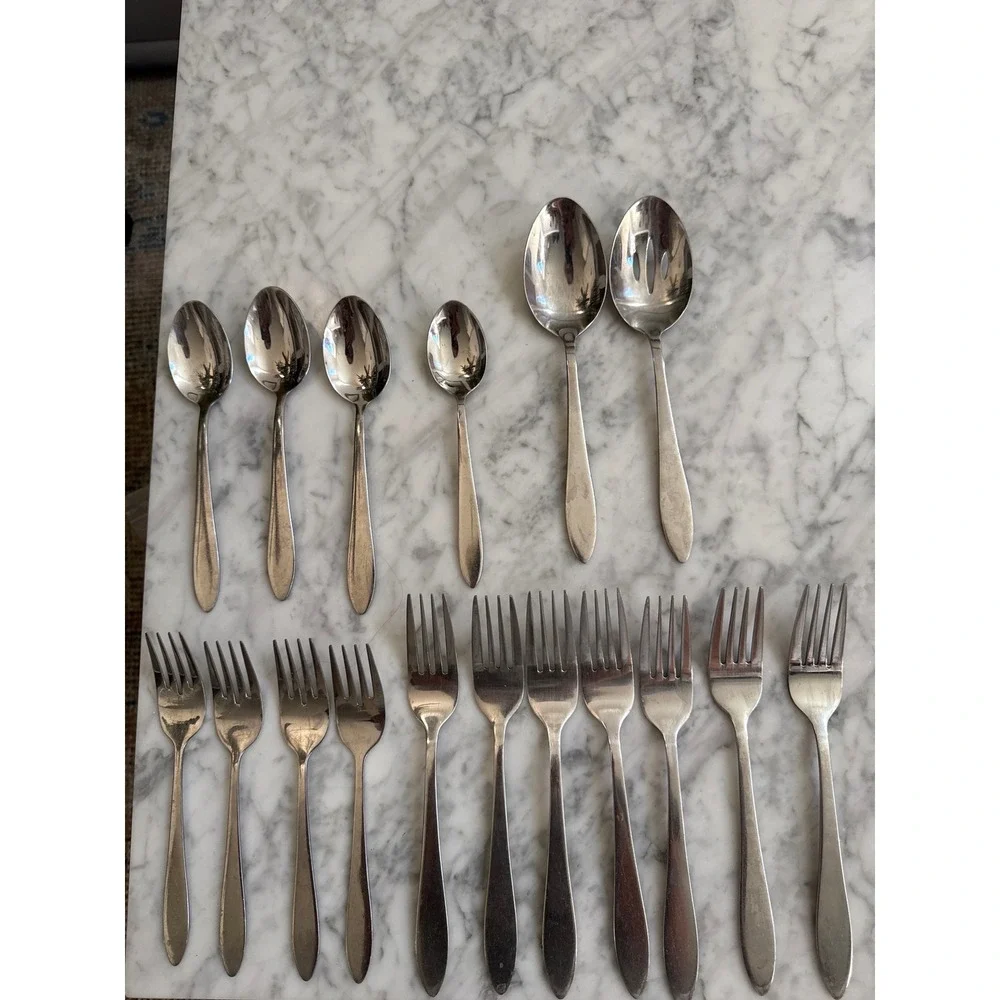 Oneida Taylor Stainless Steel Flatware Set 17 Pieces Forks Spoons Serving Pieces